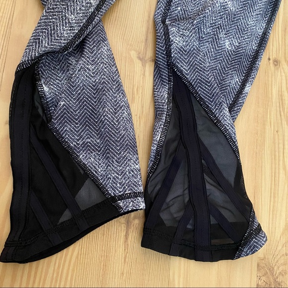 Lululemon Women’s Size 6 Capri Leggings Herringbone Pattern - Picture 13 of 14
